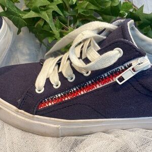 Tommy Hilfiger Sneakers Shoe 💕🛥